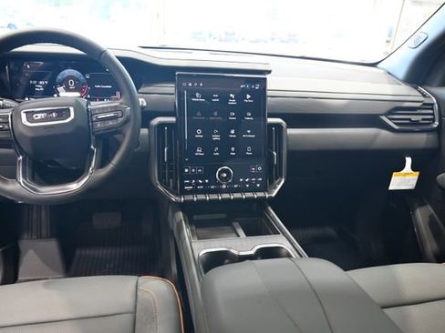 New 2026 GMC Acadia AT4 w/ Luxury Package AWD/4WD image 13