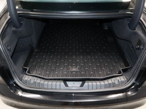 Used 2020 Jaguar XF Prestige image 13