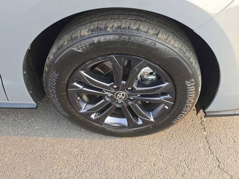 Certified 2026 Toyota Sienna XSE AWD/4WD image 15