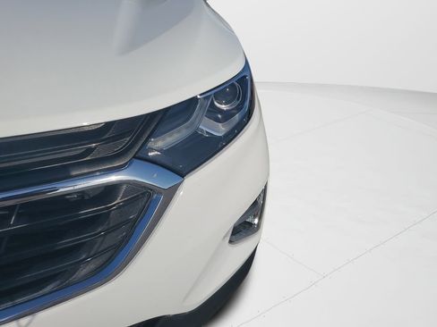 Used 2020 Chevrolet Equinox LS image 9