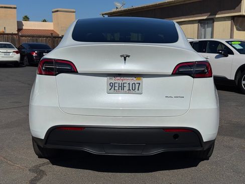 Used 2023 Tesla Model Y Long Range image 14