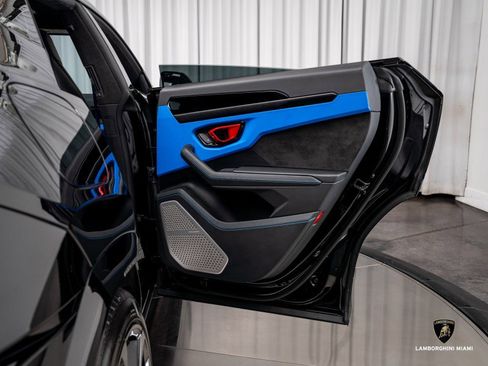 Used 2024 Lamborghini Urus S AWD/4WD image 50