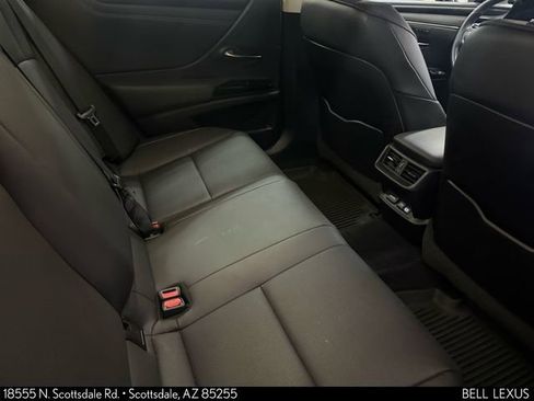 Used 2022 Lexus ES 300h w/ Premium Package image 28
