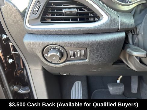New 2026 Chrysler Pacifica Select FWD image 28