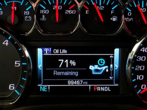 Used 2018 GMC Yukon SLT w/ Premium Edition AWD/4WD image 37