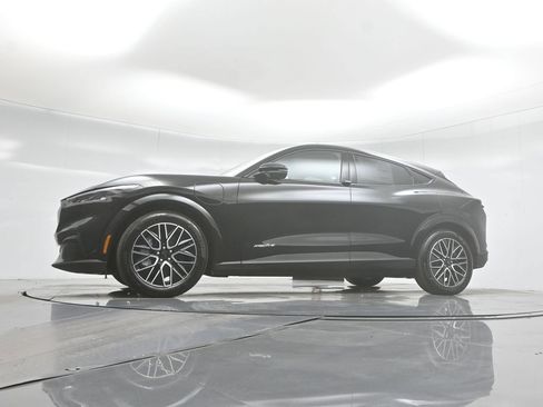 Certified 2025 Ford Mustang Mach-E Premium RWD image 53
