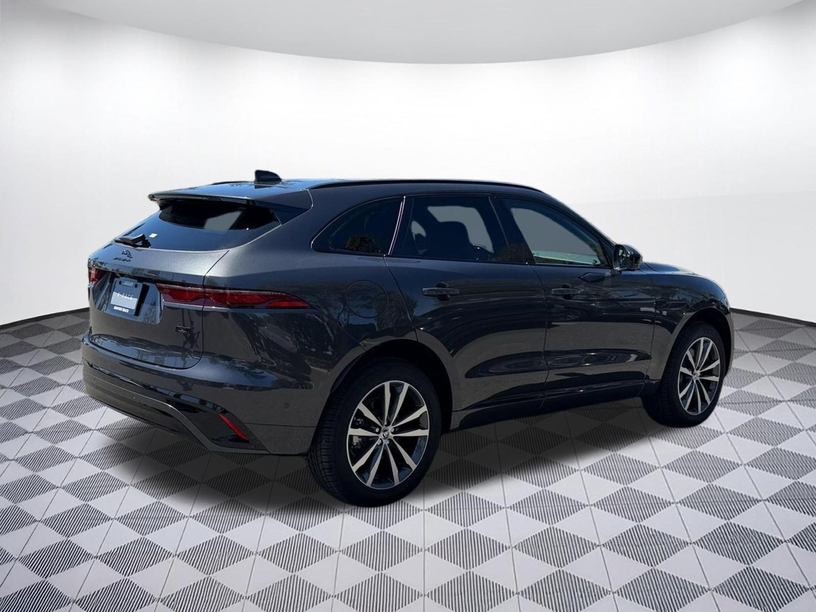 New 2026 Jaguar F-PACE R-Dynamic S AWD/4WD image 9