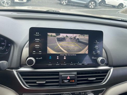 Used 2019 Honda Accord LX image 21