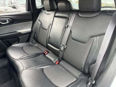 Used 2024 Jeep Compass Latitude AWD/4WD image 18