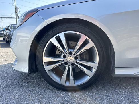 Used 2016 Mercedes-Benz E 350 Sedan image 5