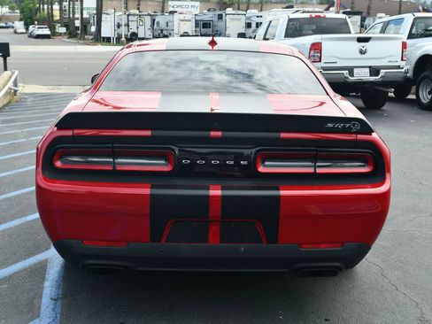 Used 2016 Dodge Challenger SRT Hellcat RWD image 6
