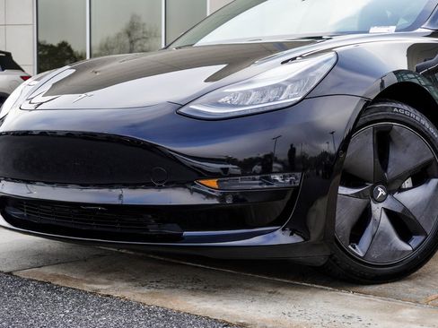 Used 2018 Tesla Model 3 Long Range image 2
