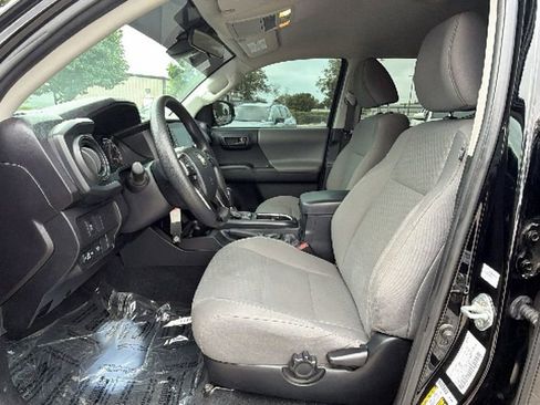 Certified 2023 Toyota Tacoma SR AWD/4WD image 16