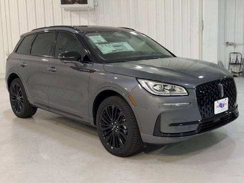 New 2026 Lincoln Corsair Grand Touring w/ Jet Appearance Package AWD/4WD image 3