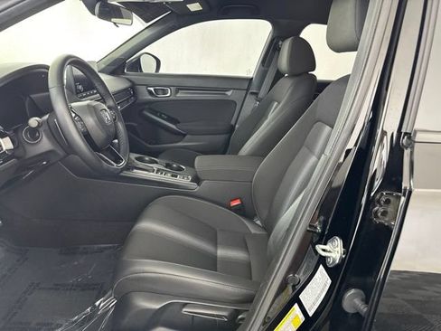 Certified 2025 Honda Civic Sport image 28