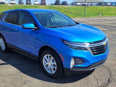 Used 2024 Chevrolet Equinox LT w/ LPO, Floor Liner Package FWD image 16