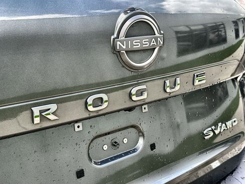 Used 2023 Nissan Rogue SV AWD/4WD image 14