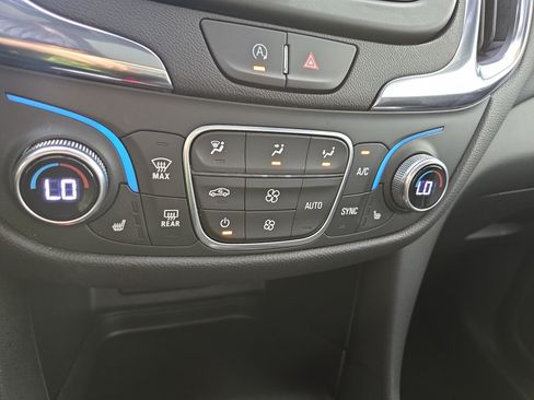 Certified 2024 Chevrolet Equinox LT FWD image 26