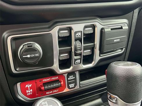Used 2021 Jeep Wrangler Unlimited Rubicon image 19