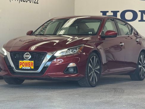 Used 2019 Nissan Altima 2.5 Platinum FWD image 7