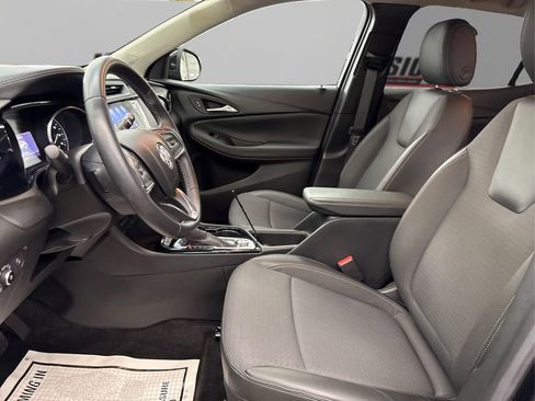 Used 2023 Buick Encore GX Select image 9