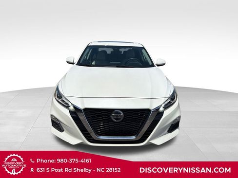 Certified 2021 Nissan Altima 2.5 SV w/ SV Premium Package FWD image 2
