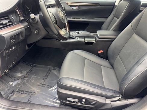 Used 2018 Lexus ES 350 w/ Premier Package image 26
