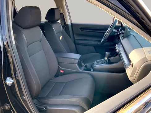 Used 2025 Honda CR-V LX image 9