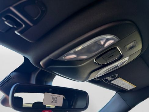 New 2026 Jeep Compass Limited image 27