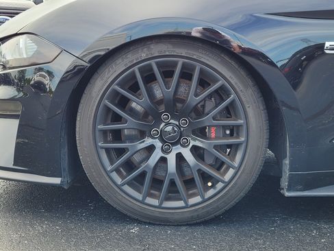 Used 2019 Ford Mustang GT Premium w/ GT Performance Package RWD image 10