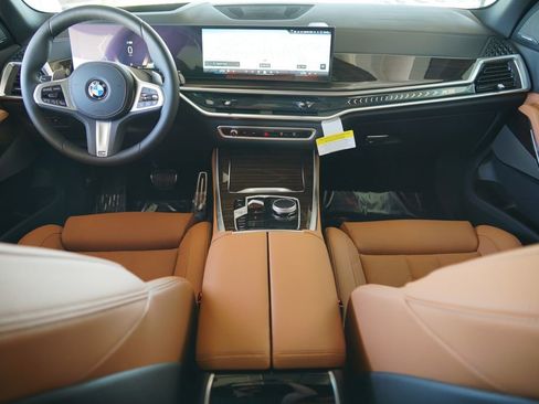 New 2026 BMW X5 xDrive40i w/ M Sport Package AWD/4WD image 13