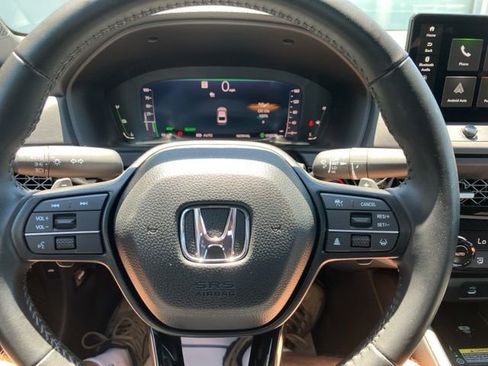 Certified 2025 Honda Accord Sport image 33
