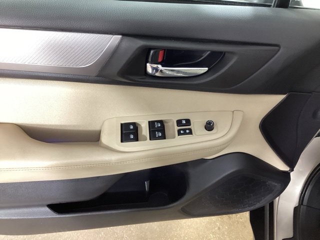 Used 2018 Subaru Outback 2.5i Premium AWD/4WD image 11
