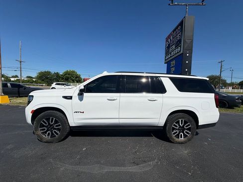 Used 2023 GMC Yukon XL AT4 w/ AT4 Premium Plus Package AWD/4WD image 7