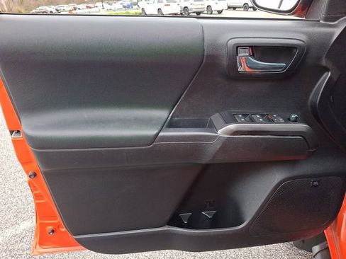 Used 2023 Toyota Tacoma TRD Pro AWD/4WD image 15