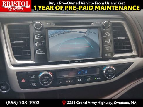 Used 2018 Toyota Highlander XLE AWD/4WD image 24