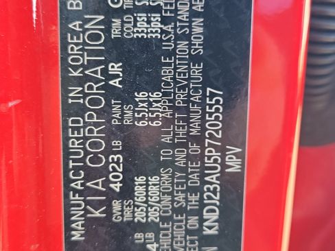 Used 2023 Kia Soul LX image 32