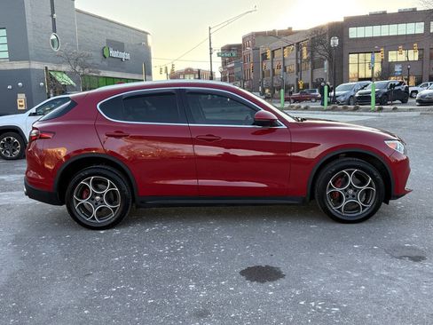 Used 2018 Alfa Romeo Stelvio Base AWD 4dr Crossover image 8