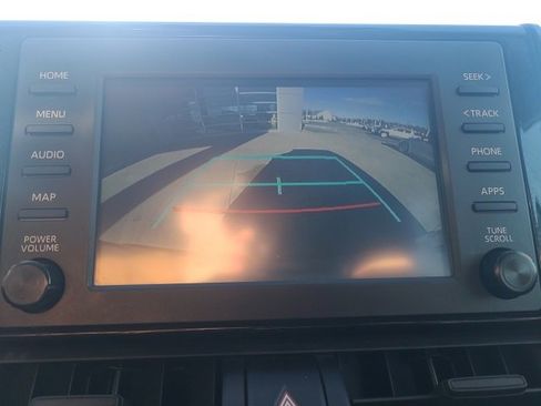 Used 2019 Toyota RAV4 XLE image 29