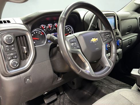 Used 2022 Chevrolet Silverado 1500 LT w/ Bed Protection Package AWD/4WD image 17