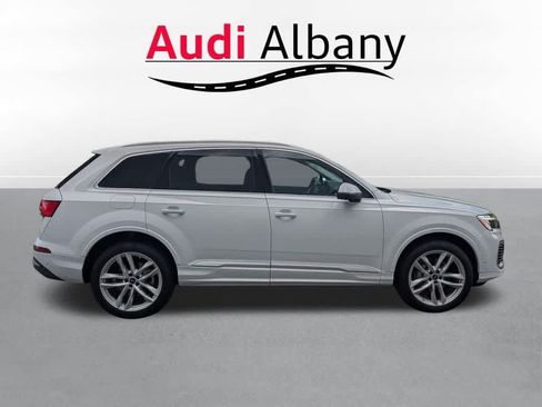 Certified 2025 Audi Q7 3.0T Premium Plus AWD/4WD image 7