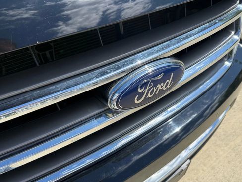 Used 2017 Ford Expedition EL Limited image 5