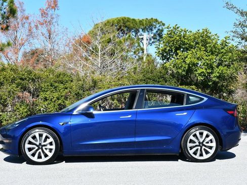 Used 2018 Tesla Model 3 Mid Range image 26