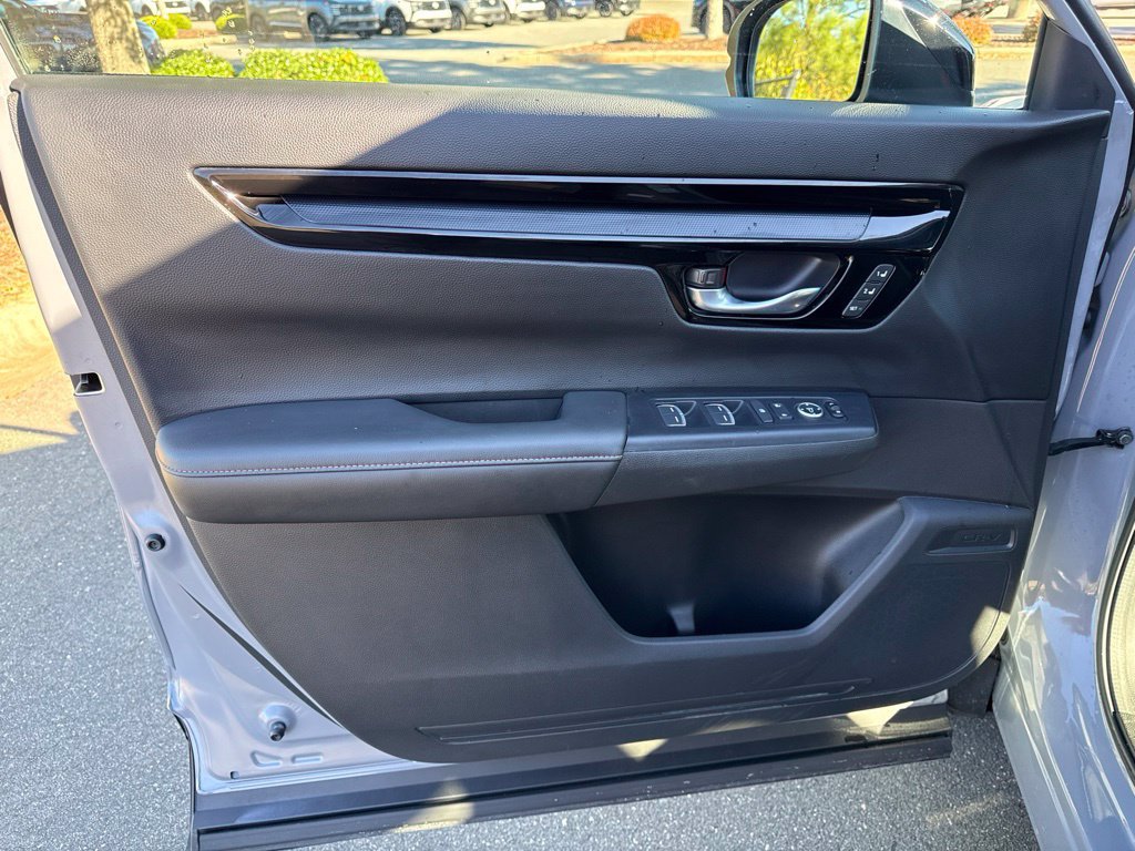 Used 2024 Honda CR-V Sport Touring image 15