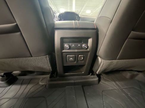 Used 2023 Chevrolet Traverse RS w/ LPO, Floor Liner Package image 30