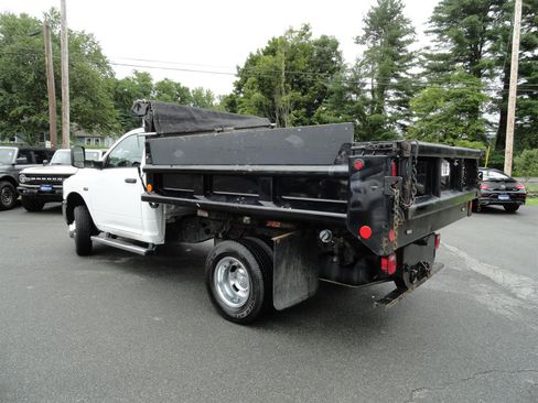 Used 2018 RAM 3500 Tradesman w/ Chrome Appearance Group AWD/4WD image 7