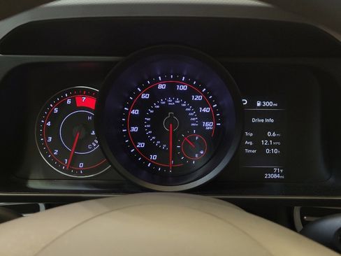 Used 2023 Hyundai Elantra SEL w/ Preferred Accessory Package image 23