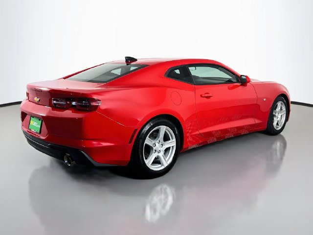 Used 2023 Chevrolet Camaro LT RWD image 10