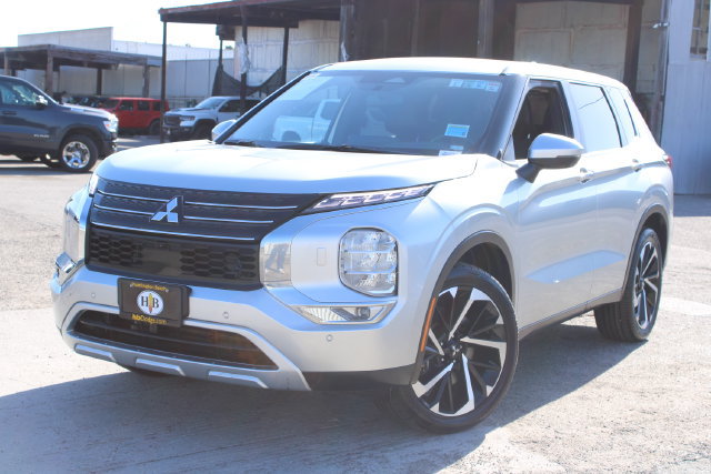 Used 2024 Mitsubishi Outlander SE AWD/4WD image 8