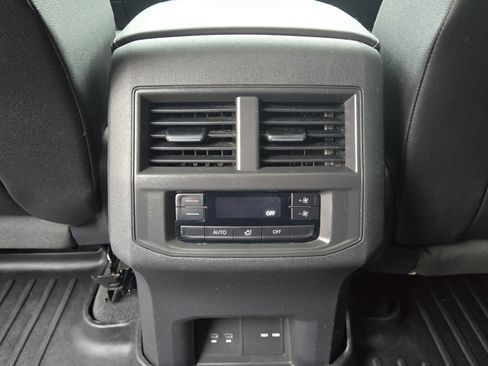 Used 2022 Volkswagen Atlas SEL R-Line image 15